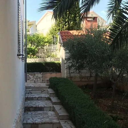 Suz-ana Apartment Trogir