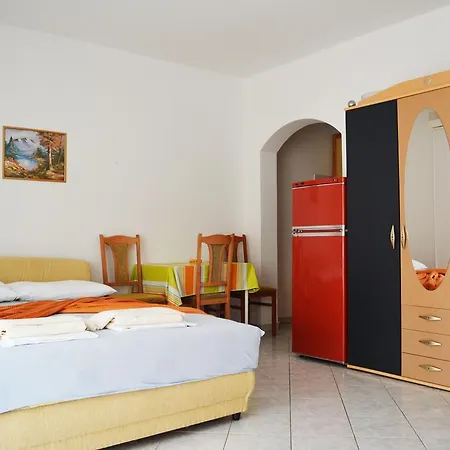 Suz-ana Apartment *